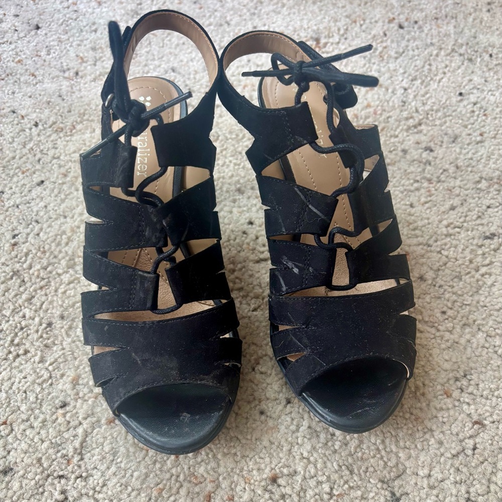 Naturalizer 3 Inch Black Heels - Picture 2 of 4